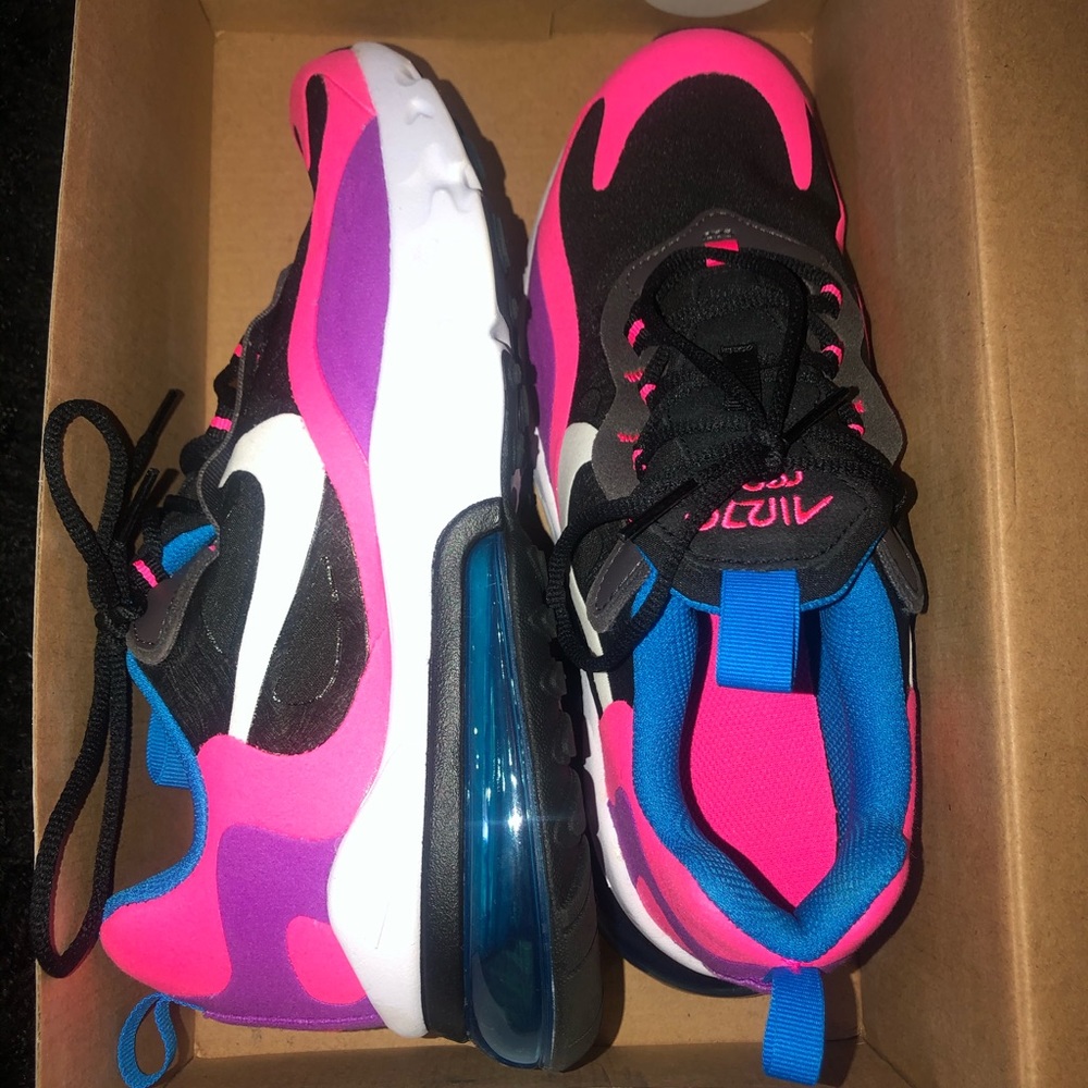 Nike AirMax 270 React
